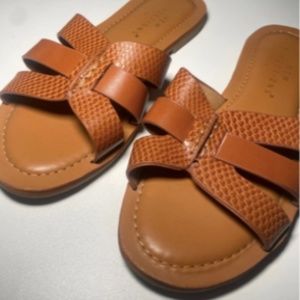 New Directions Brown Slide On Sandals Size 6.5